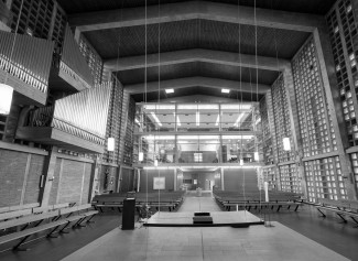 Die Christuskirche vom Altar aus